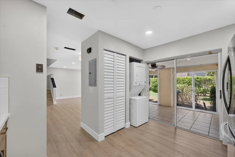 6611 Via Regina Boca Raton, FL 33433