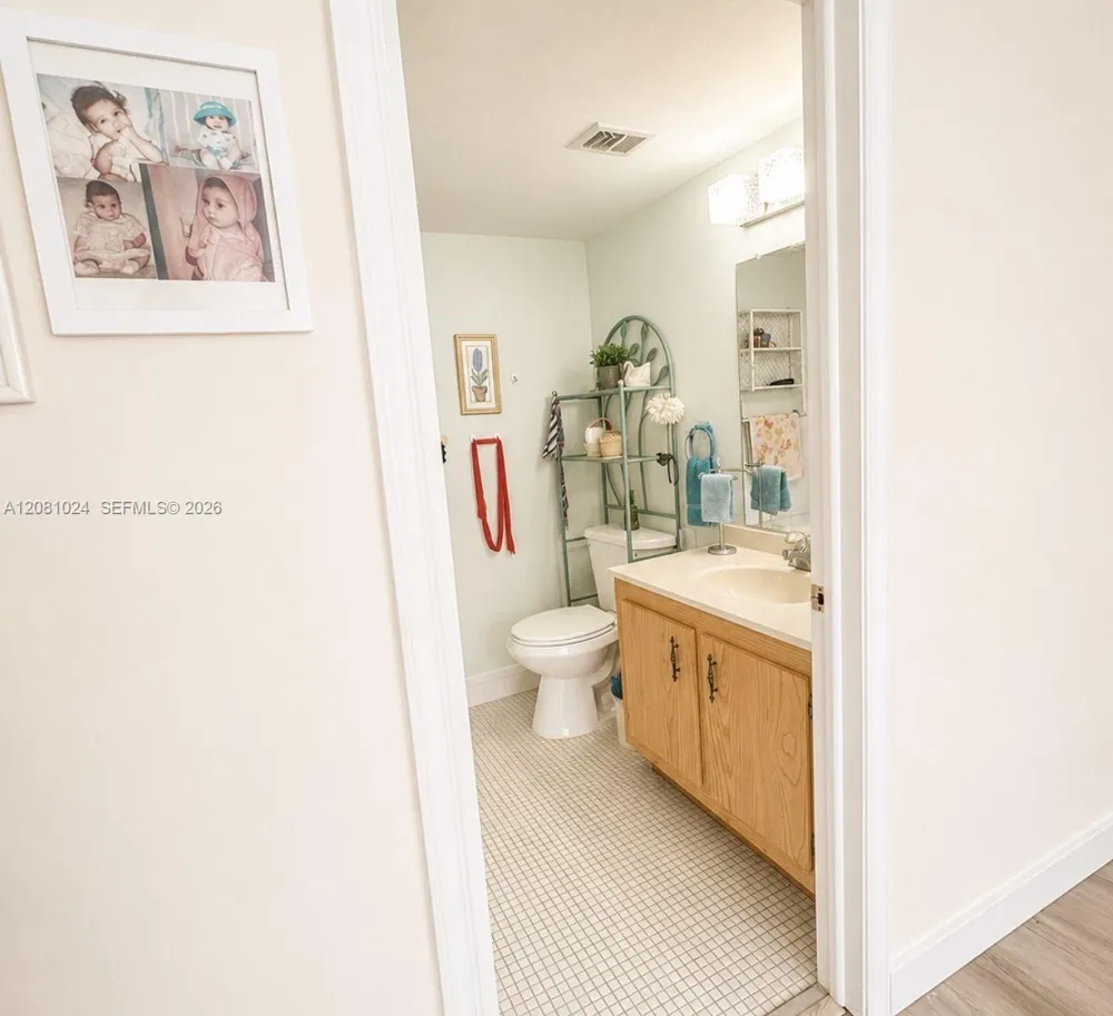 14575 Bonaire Blvd #204 Delray Beach, FL 33446