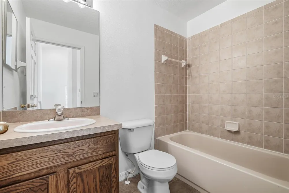 12725 SUNLAND COURT Tampa, FL 33625