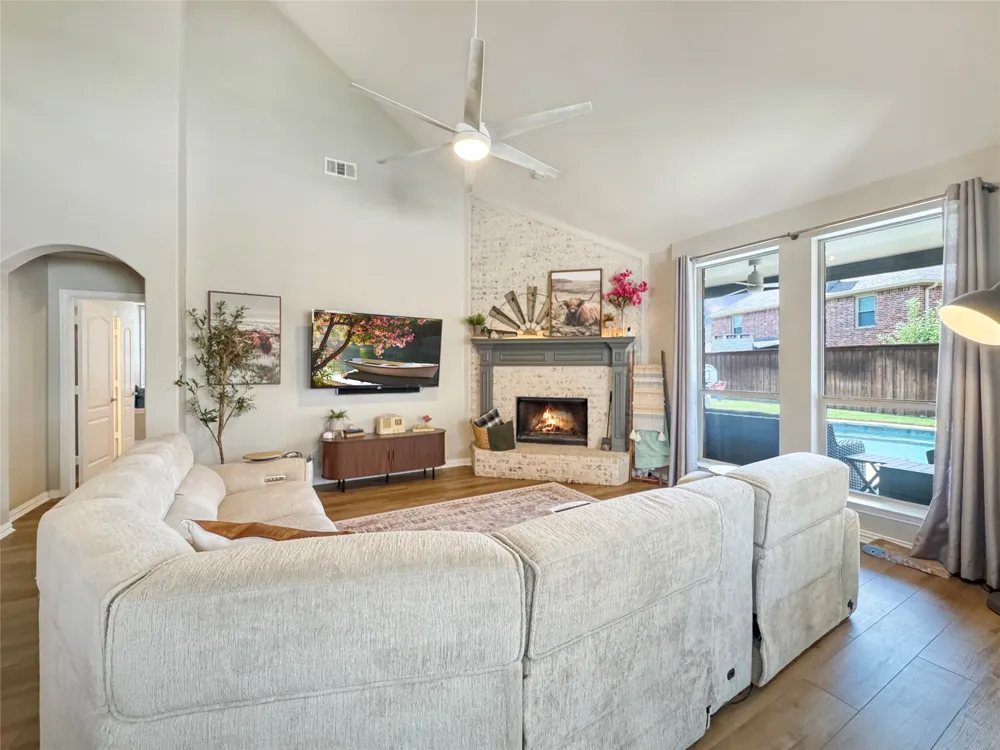 1413 Clearwater Drive McKinney, TX 75071