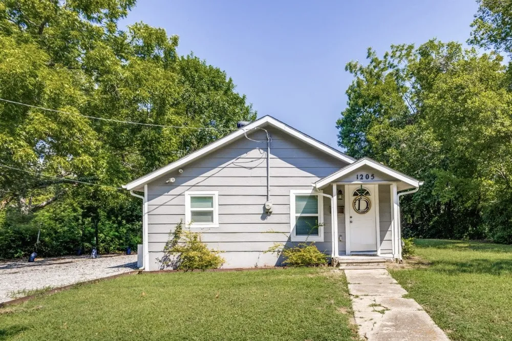 1205 W Birge Street Sherman, TX 75092