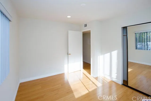330 Cameron Place #2 Glendale, CA 91207