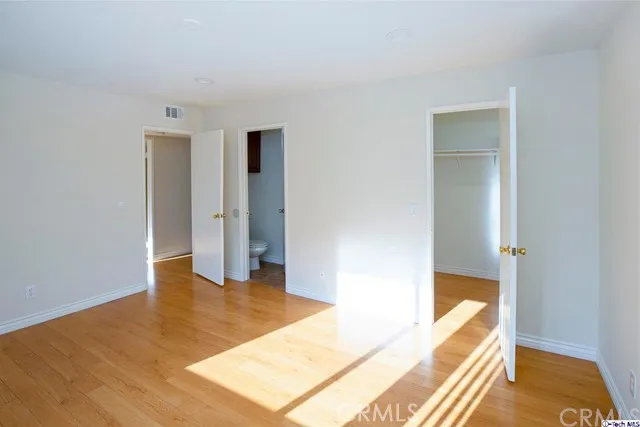 330 Cameron Place #2 Glendale, CA 91207
