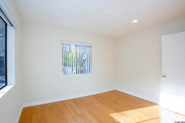 330 Cameron Place #2 Glendale, CA 91207