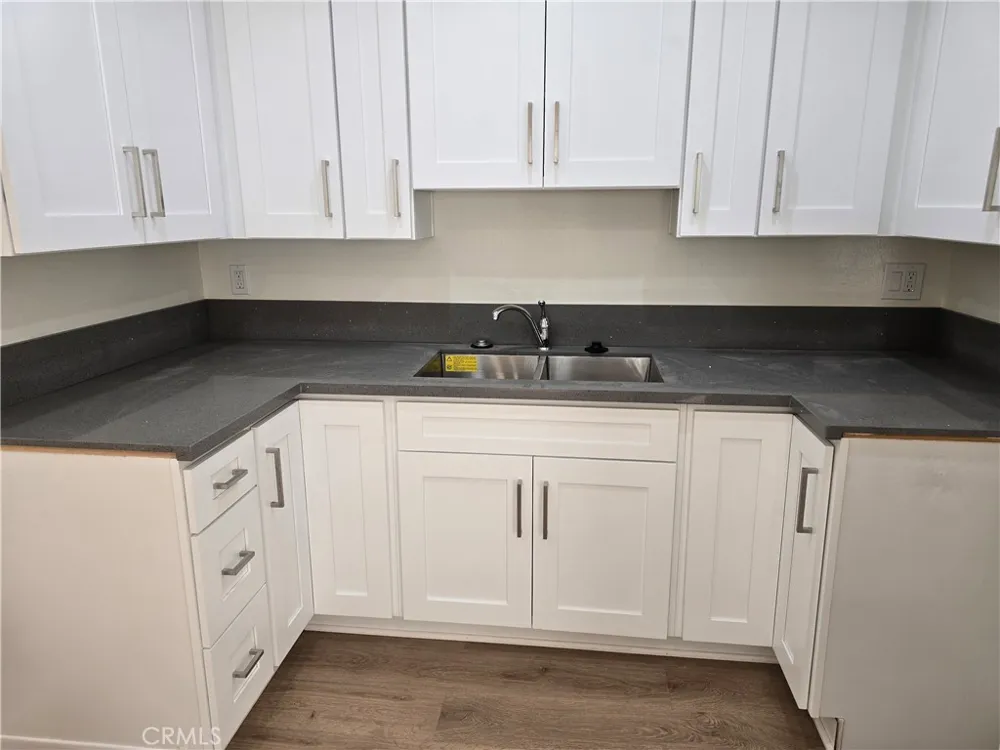 330 Cameron Place #2 Glendale, CA 91207