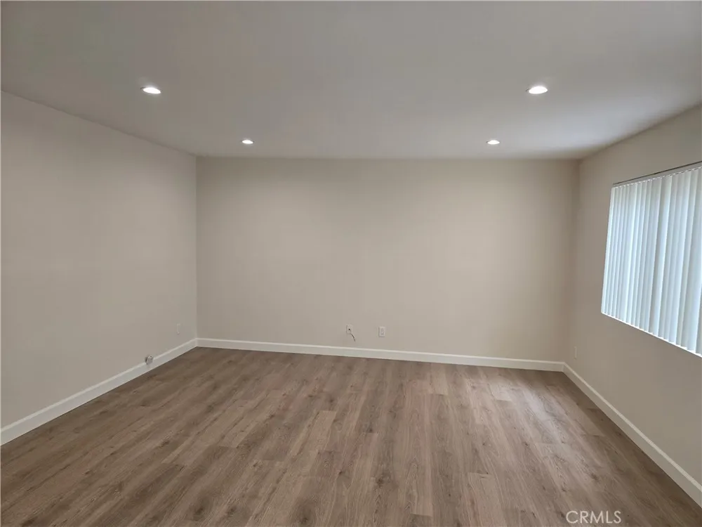 330 Cameron Place #2 Glendale, CA 91207
