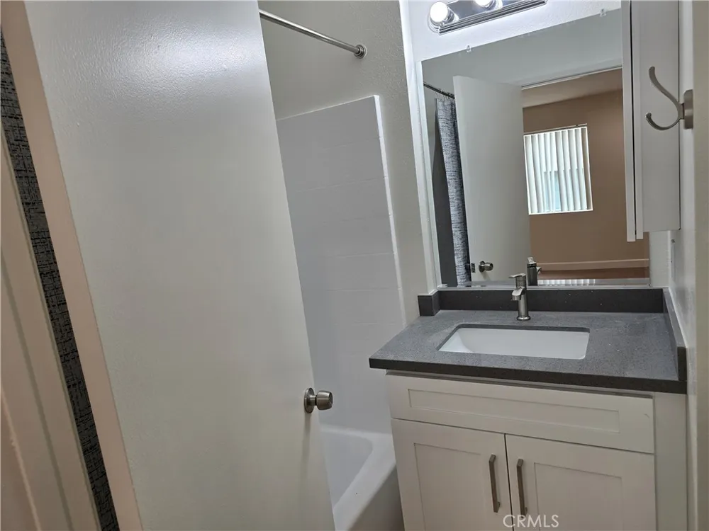 330 Cameron Place #2 Glendale, CA 91207
