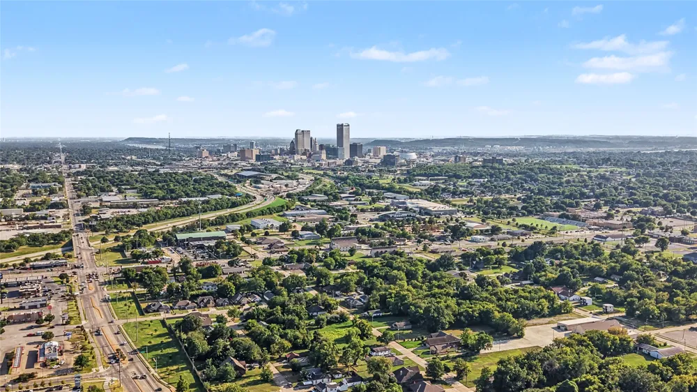 1622 Norfolk Avenue Tulsa, OK 74106