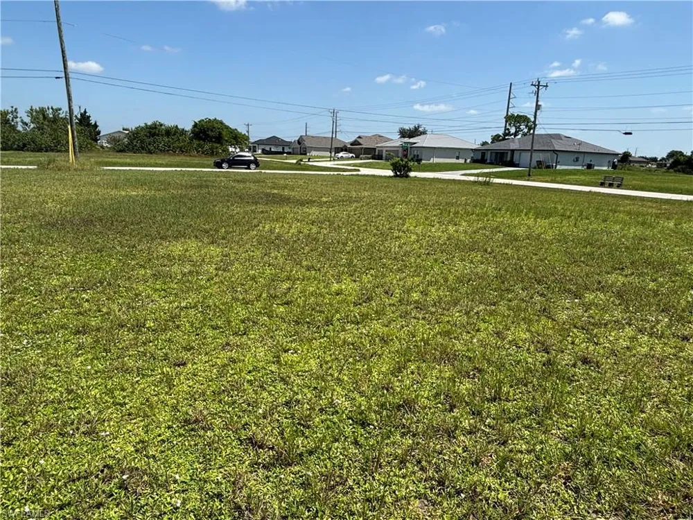 18 NW 26th Street Cape Coral, FL 33993