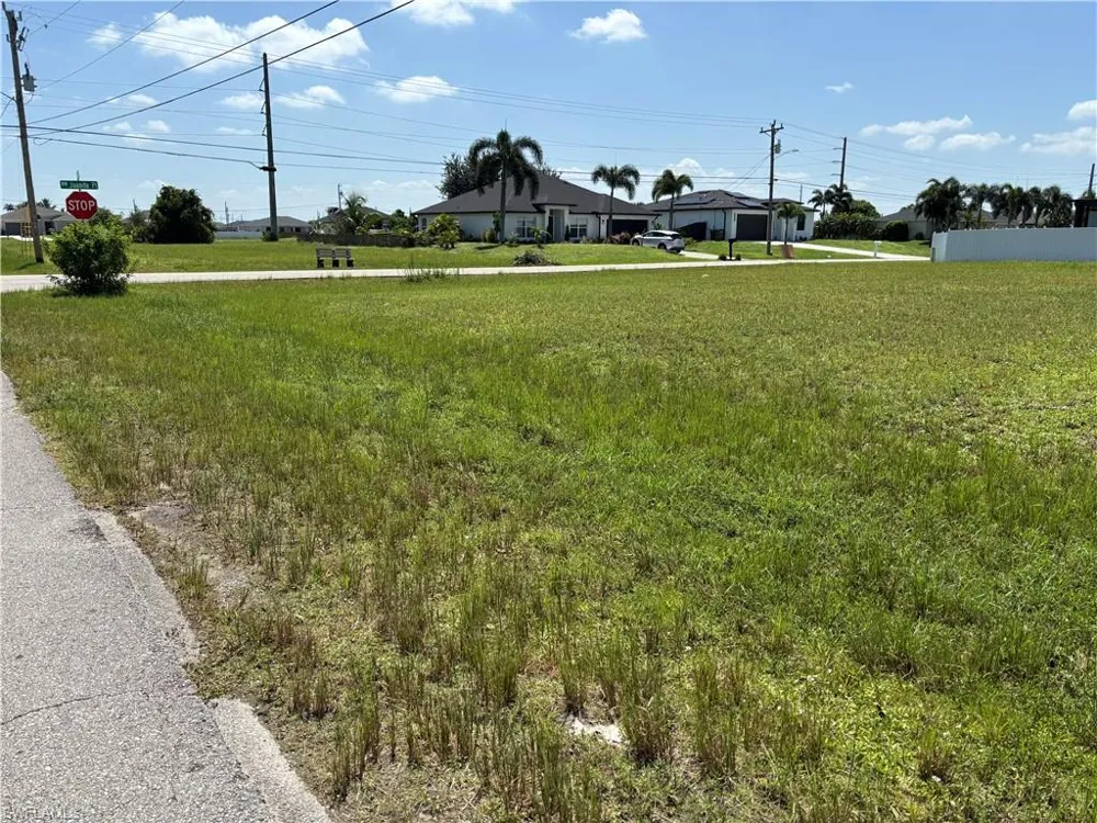 18 NW 26th Street Cape Coral, FL 33993