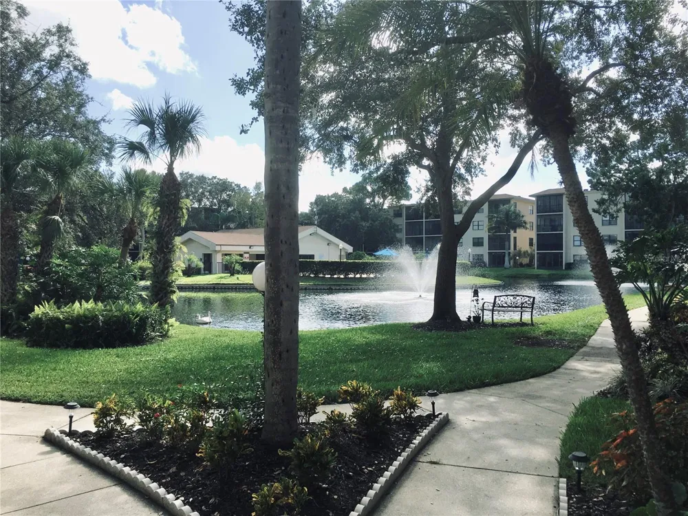 625 30TH AVENUE W #G109 Bradenton, FL 34205