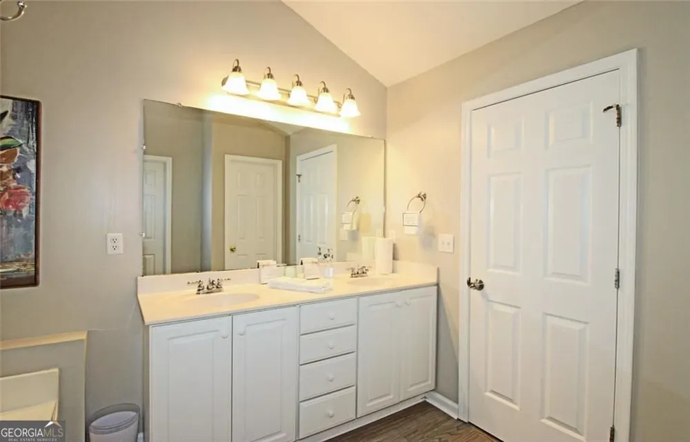 1213 Kingsbury LN Powder Springs, GA 30127