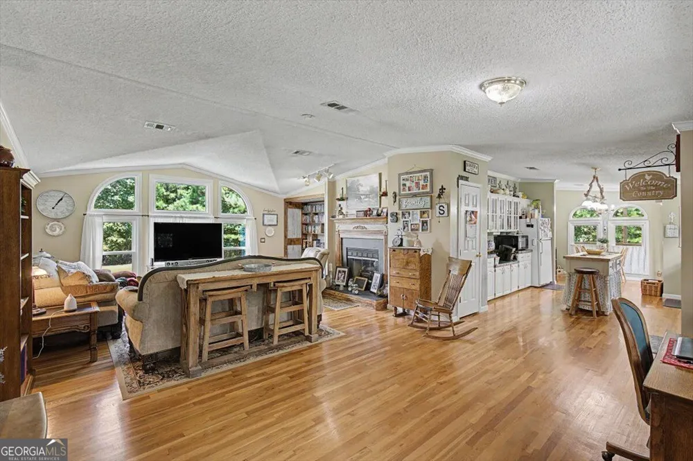 134 John Kay RD Taylorsville, GA 30178