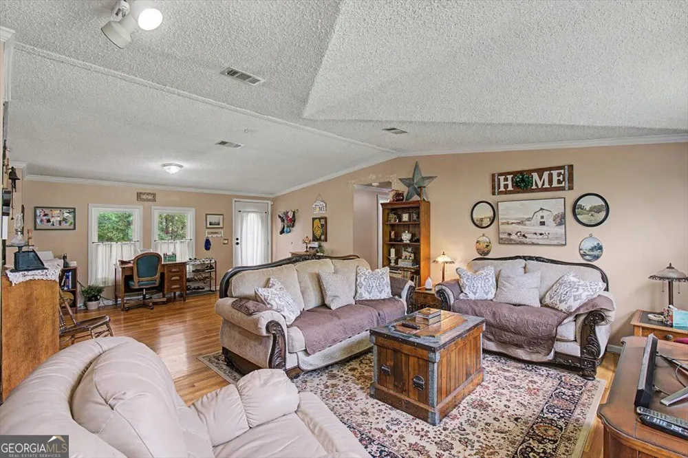 134 John Kay RD Taylorsville, GA 30178