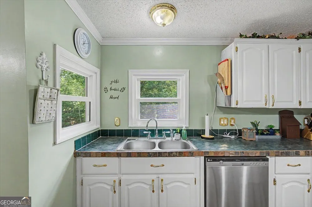 134 John Kay RD Taylorsville, GA 30178
