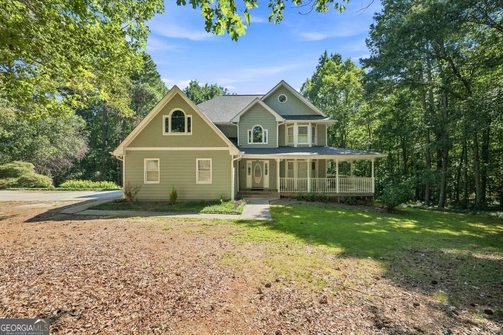 558 Auburn RD Auburn, GA 30011