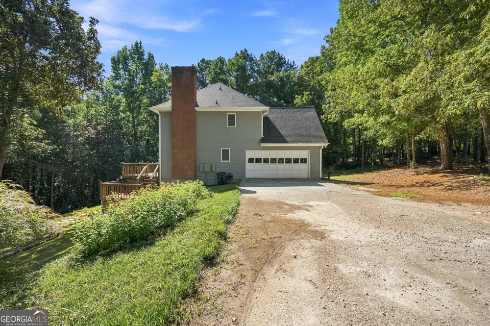 558 Auburn RD Auburn, GA 30011