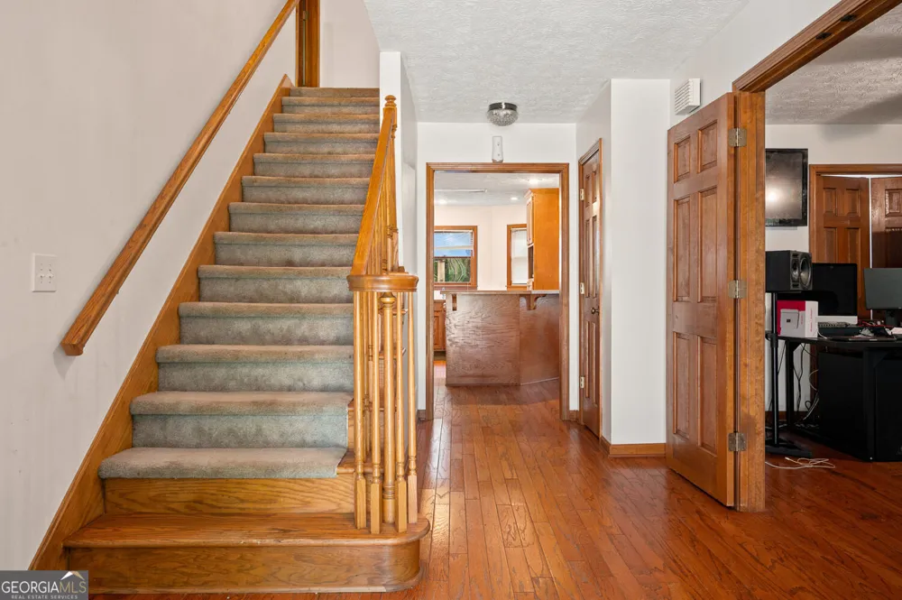 558 Auburn RD Auburn, GA 30011