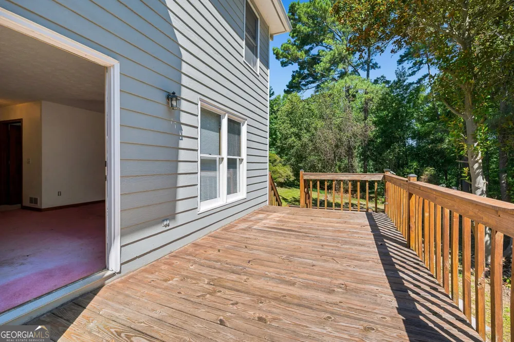 558 Auburn RD Auburn, GA 30011