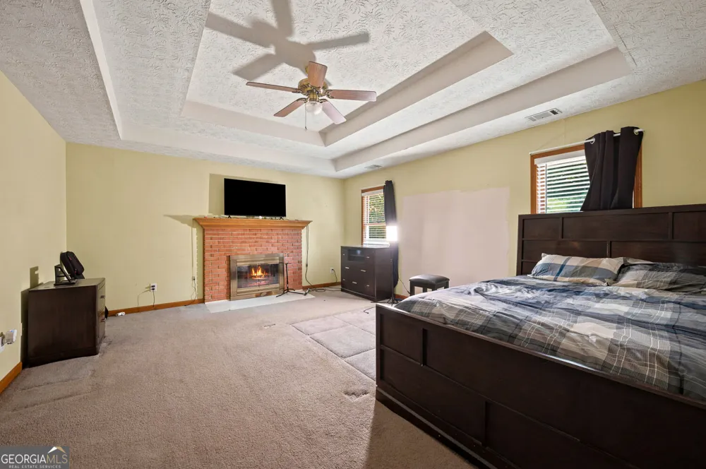 558 Auburn RD Auburn, GA 30011