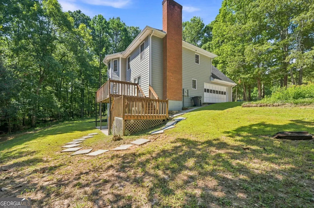558 Auburn RD Auburn, GA 30011