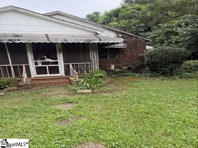 253 Sims Chapel Road Spartanburg, SC 29306