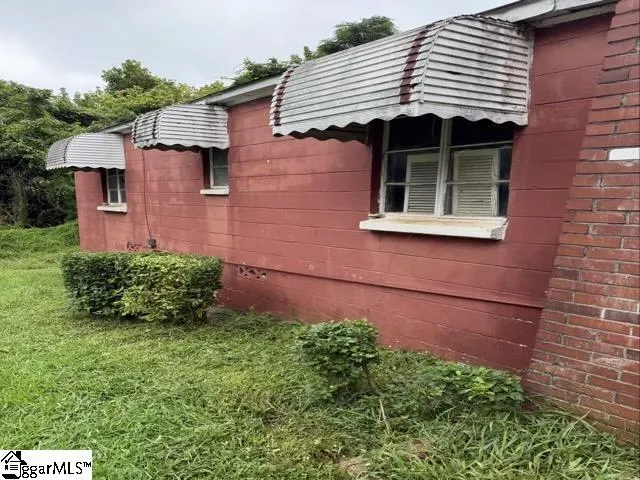 253 Sims Chapel Road Spartanburg, SC 29306