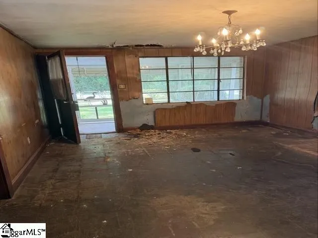 253 Sims Chapel Road Spartanburg, SC 29306