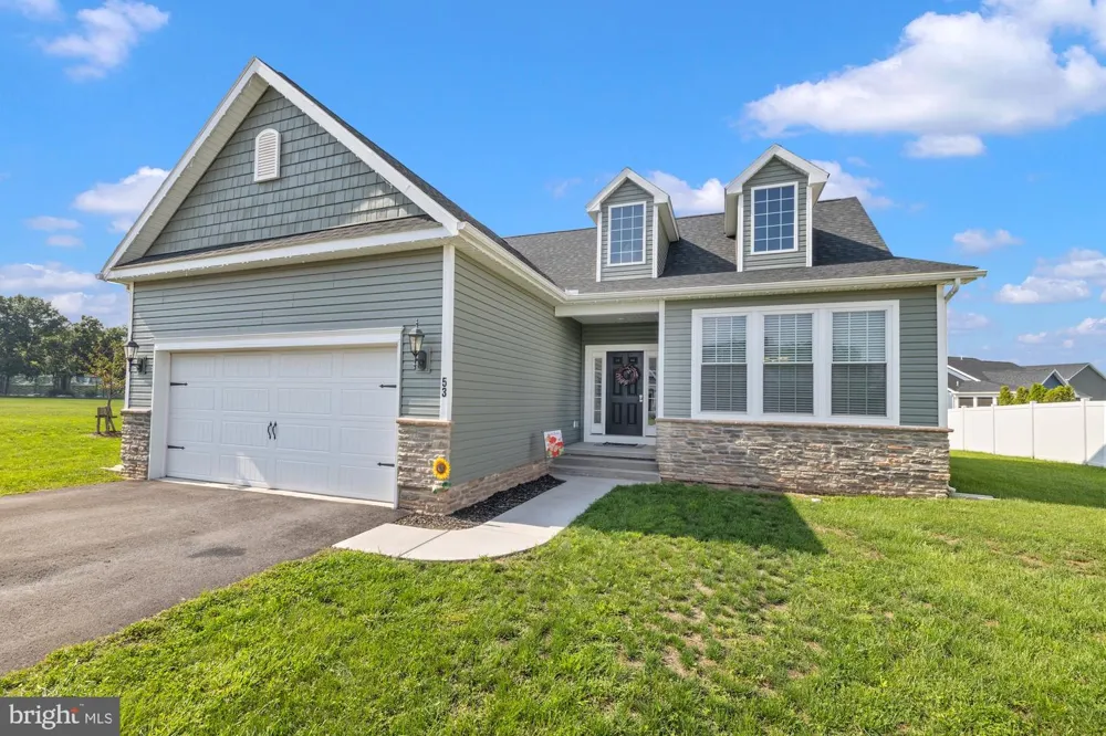 53 NUTHATCH DRIVE Gettysburg, PA 17325