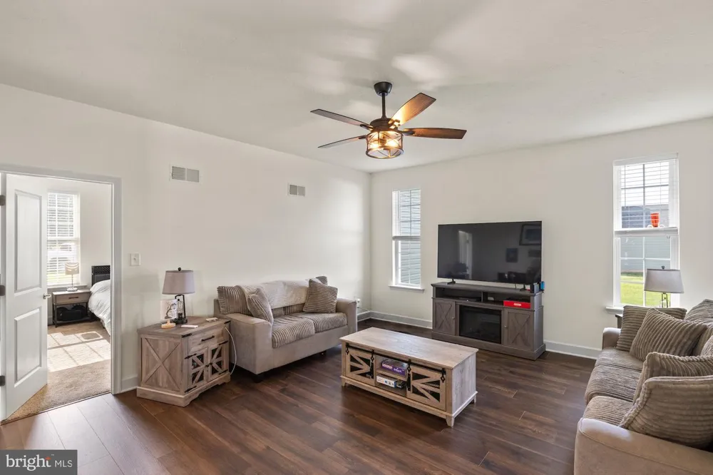 53 NUTHATCH DRIVE Gettysburg, PA 17325