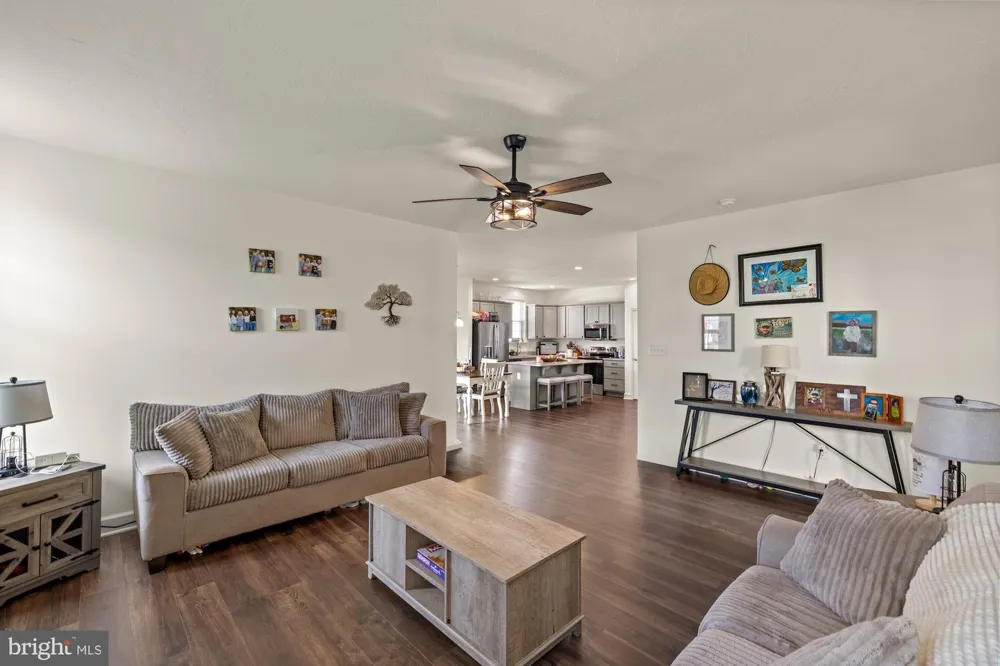 53 NUTHATCH DRIVE Gettysburg, PA 17325