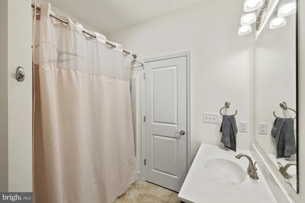 53 NUTHATCH DRIVE Gettysburg, PA 17325