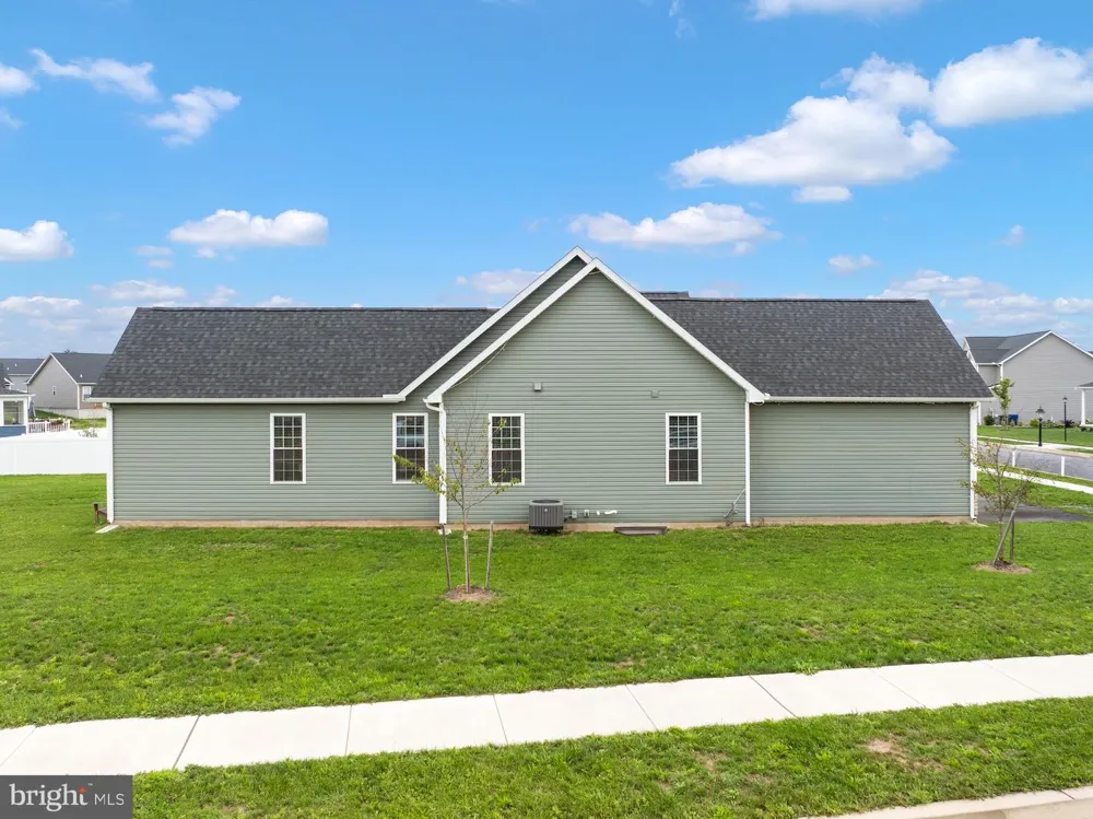 53 NUTHATCH DRIVE Gettysburg, PA 17325