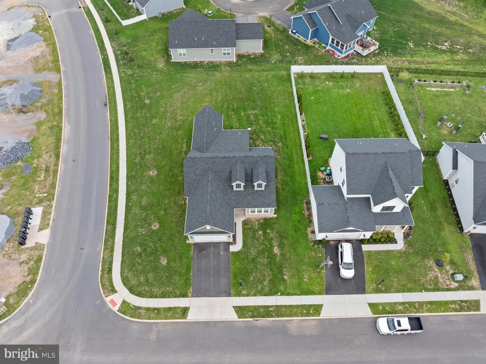 53 NUTHATCH DRIVE Gettysburg, PA 17325