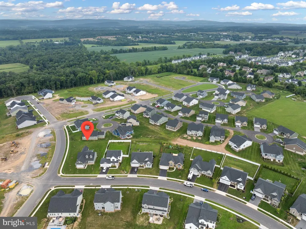 53 NUTHATCH DRIVE Gettysburg, PA 17325