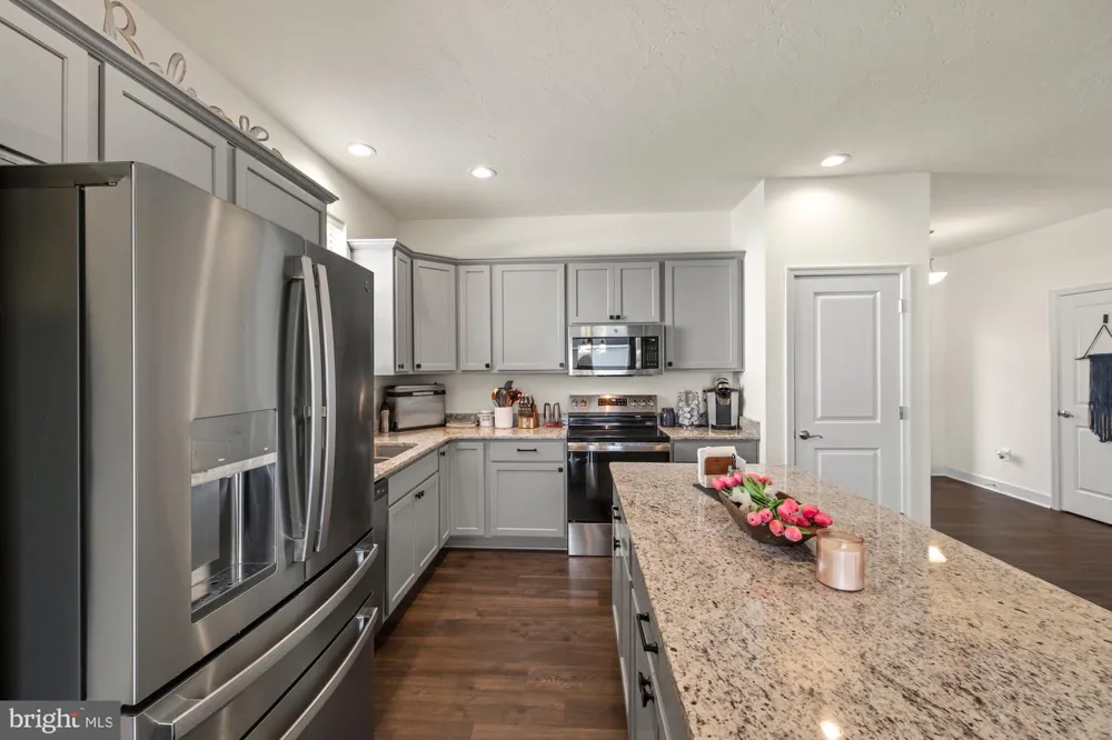 53 NUTHATCH DRIVE Gettysburg, PA 17325