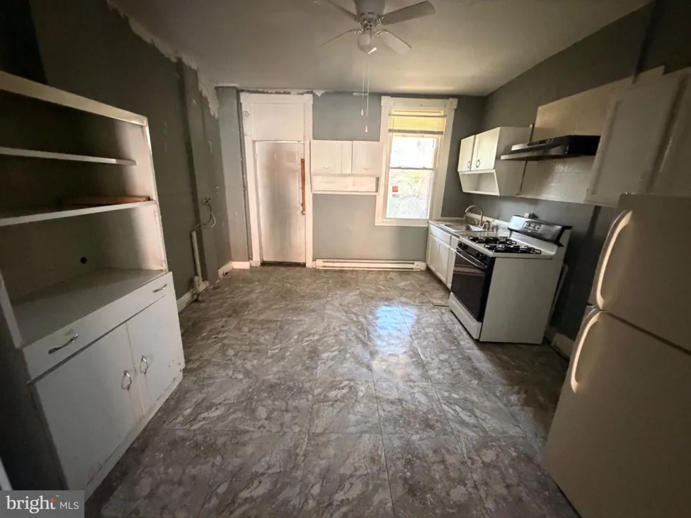 110 S CATHERINE STREET Baltimore, MD 21223