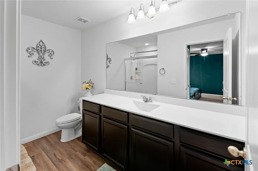 19328 Berringer Drive Pflugerville, TX 78660