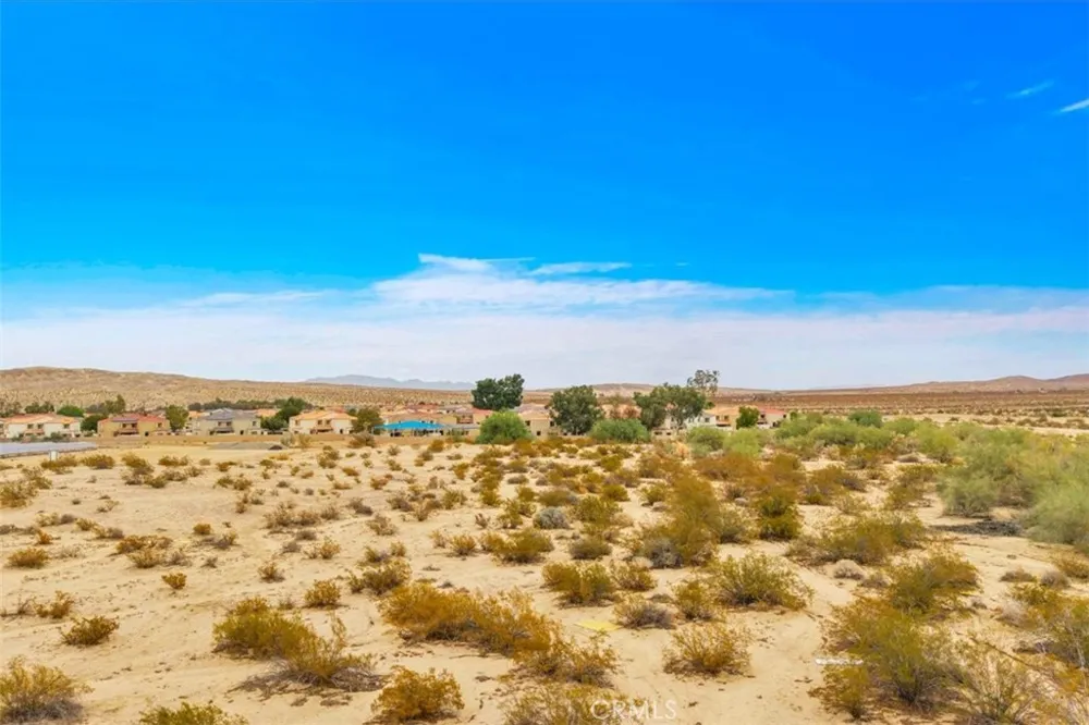 6030 Wainwright 29 Palms, CA 92277