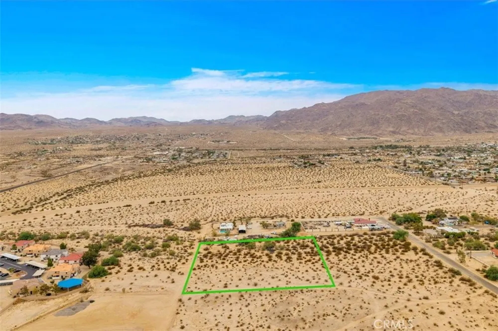6030 Wainwright 29 Palms, CA 92277