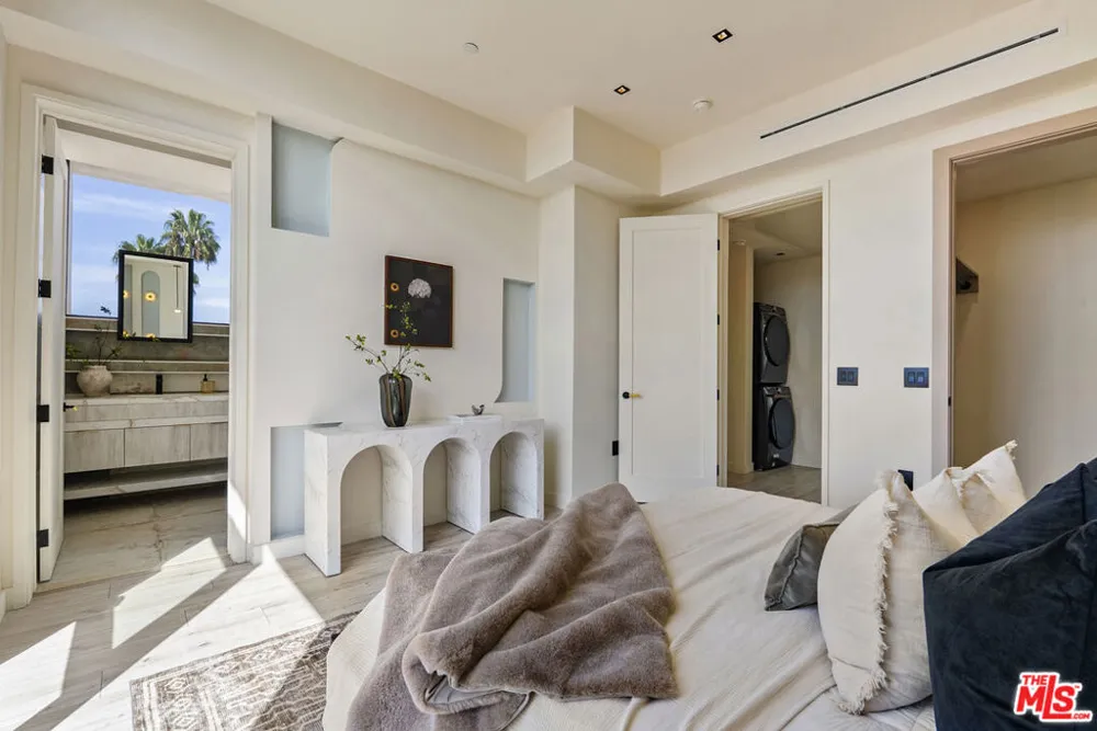 1021 Ogden Drive #PH 7 West Hollywood, CA 90046