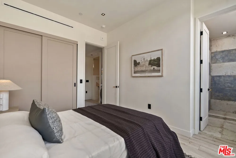 1021 Ogden Drive #PH 7 West Hollywood, CA 90046