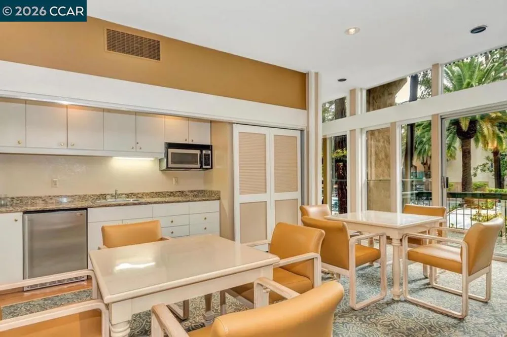 1236 Walker Ave #105 Walnut Creek, CA 94596