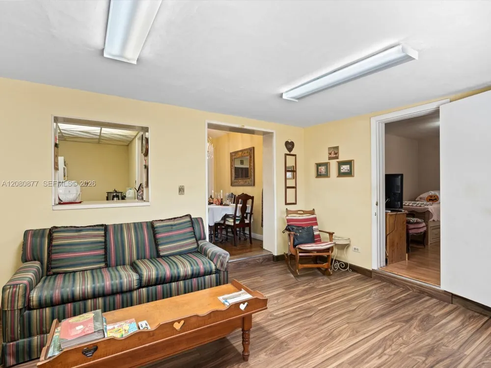 1828 SW 18th St Miami, FL 33145