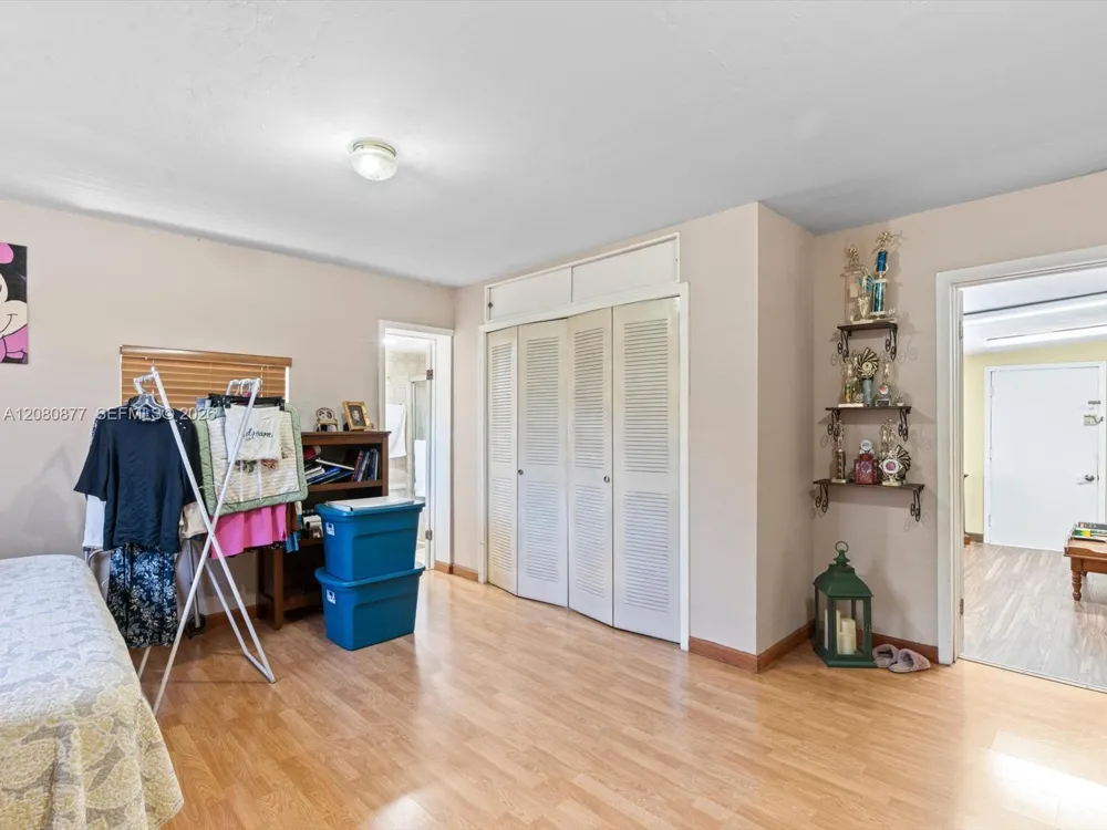1828 SW 18th St Miami, FL 33145
