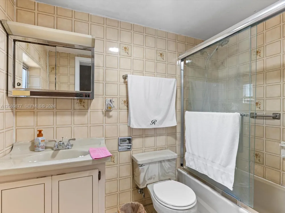 1828 SW 18th St Miami, FL 33145
