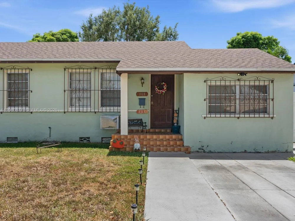 1828 SW 18th St Miami, FL 33145