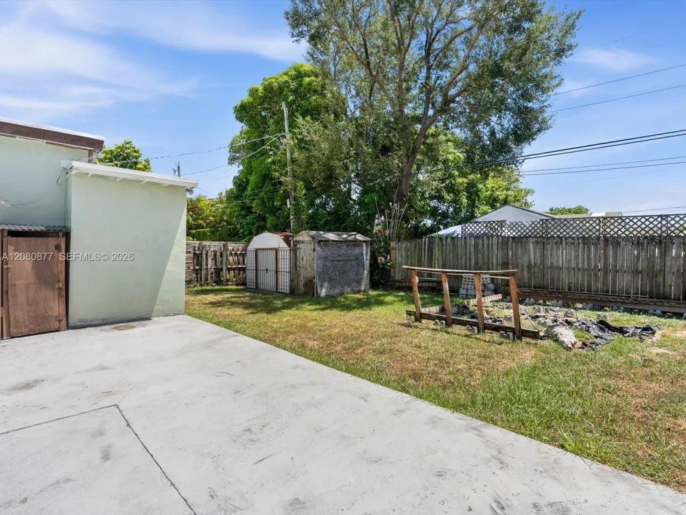 1828 SW 18th St Miami, FL 33145