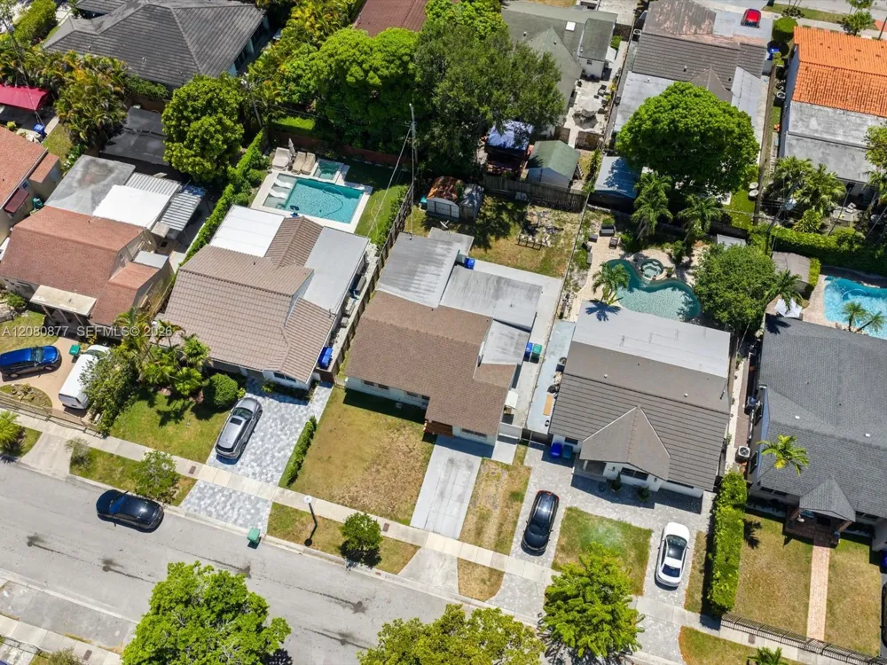 1828 SW 18th St Miami, FL 33145