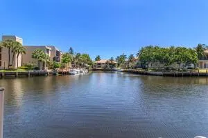6 Royal Palm Way #Unit 111 Boca Raton, FL 33432